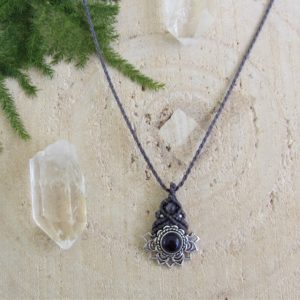 Collar Tara Flor de Loto mini con Amatista