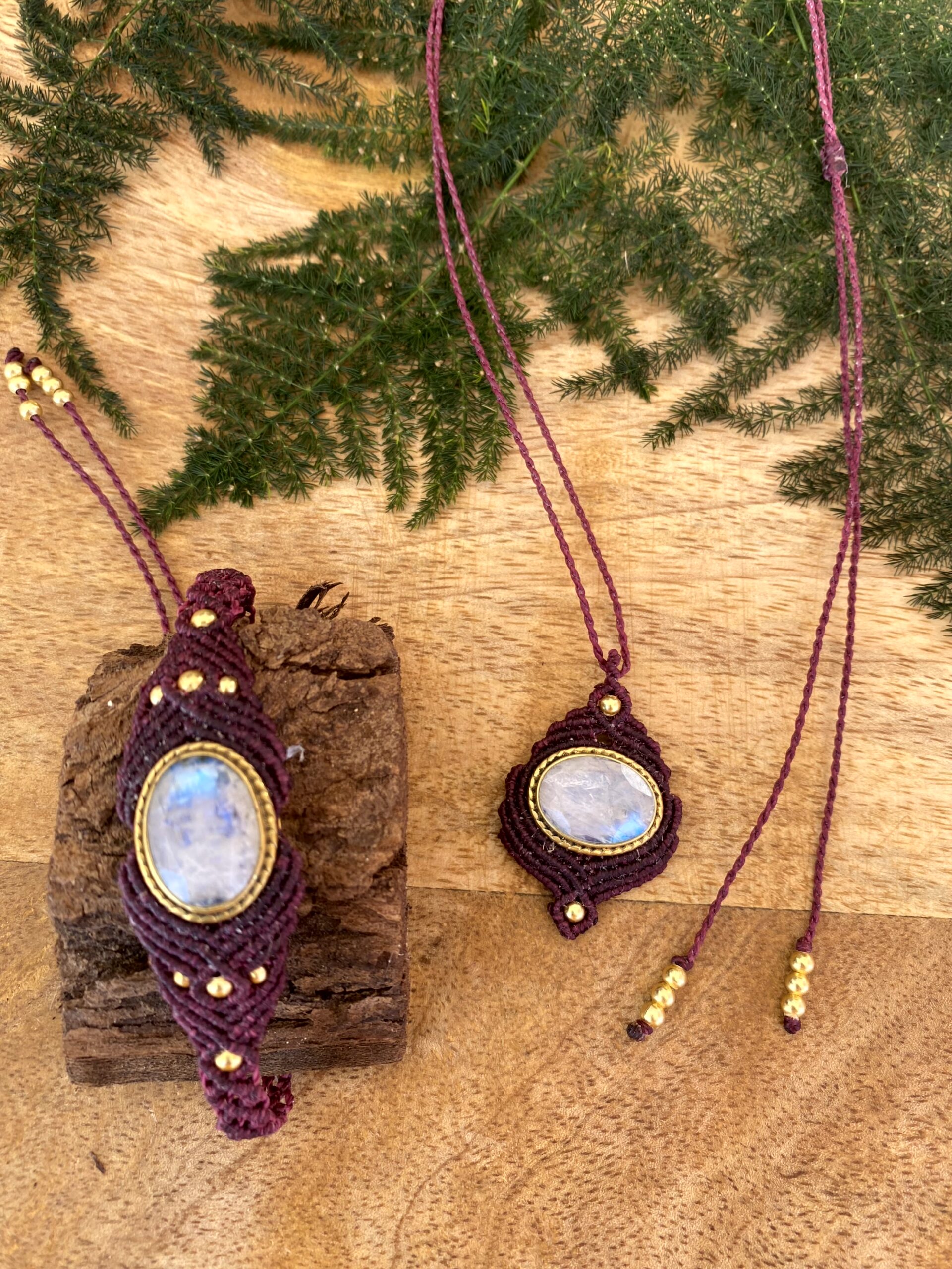 Collar ÚNICA, en macramé y piedra luna - Imagen 5