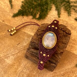 Pulsera ÚNICA, en macramé y piedra luna